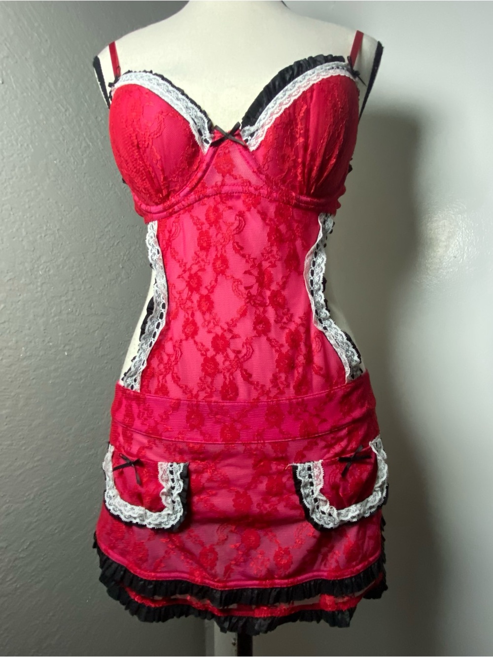 Y2K Victoria’s Secret Fuchsia Pink Blacm & White Ruffle Lace Trim Apron Chemise